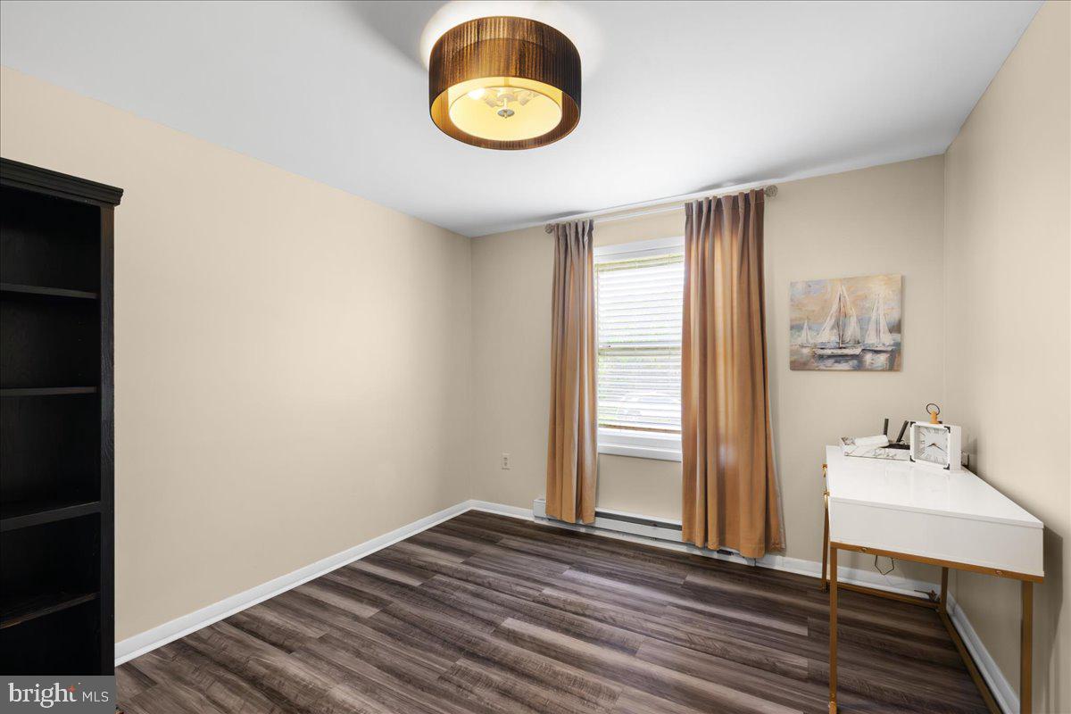 MOUNTAIN VIEW ACRES - Residential