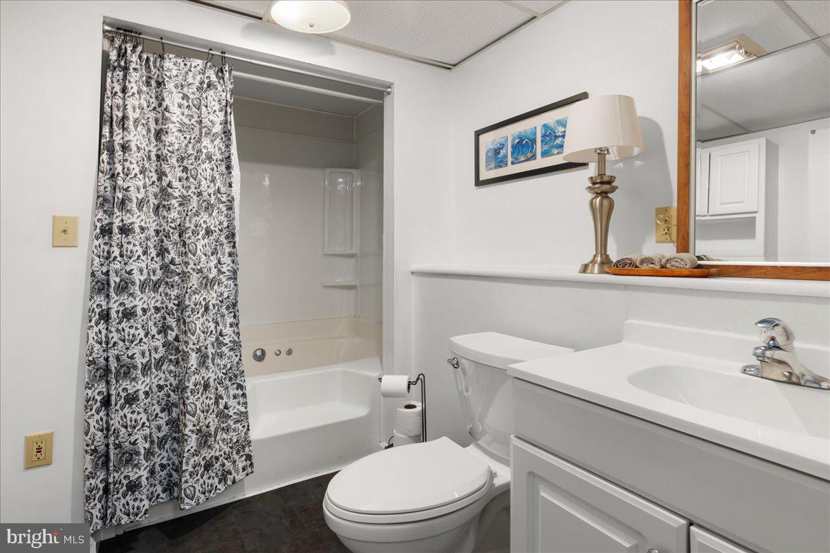 MOUNTAIN VIEW ACRES - Residential