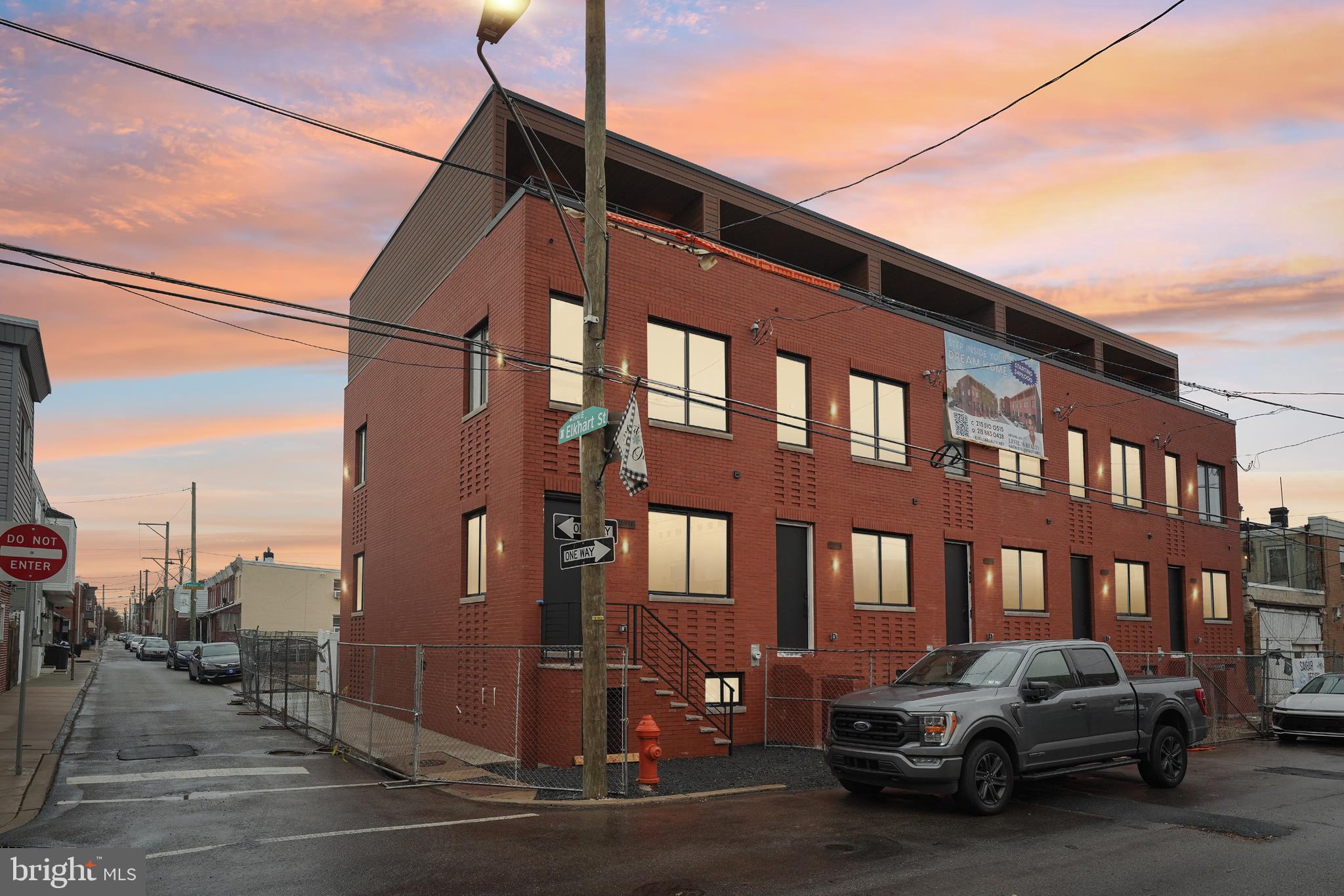 PORT RICHMOND - Residential