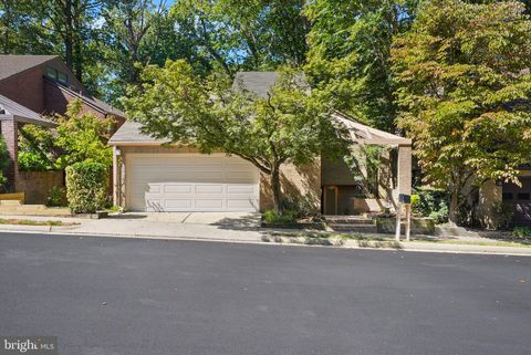 9904 GREAT OAKS WAY FAIRFAX VA 22030