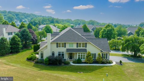 Photo of 851 HUNTINGTON PL, LANCASTER, PA 17601 (MLS # PALA2032890)