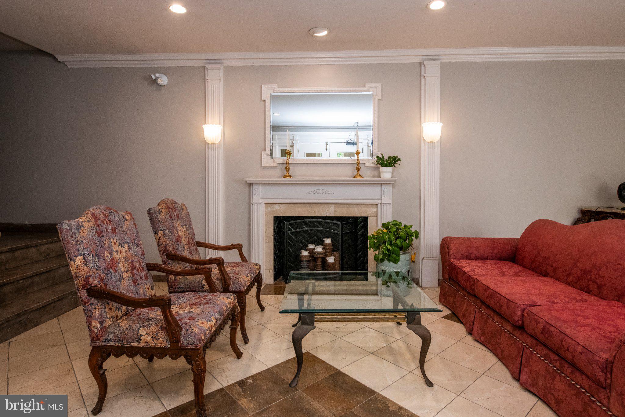 4621 PINE STREET 00 G210