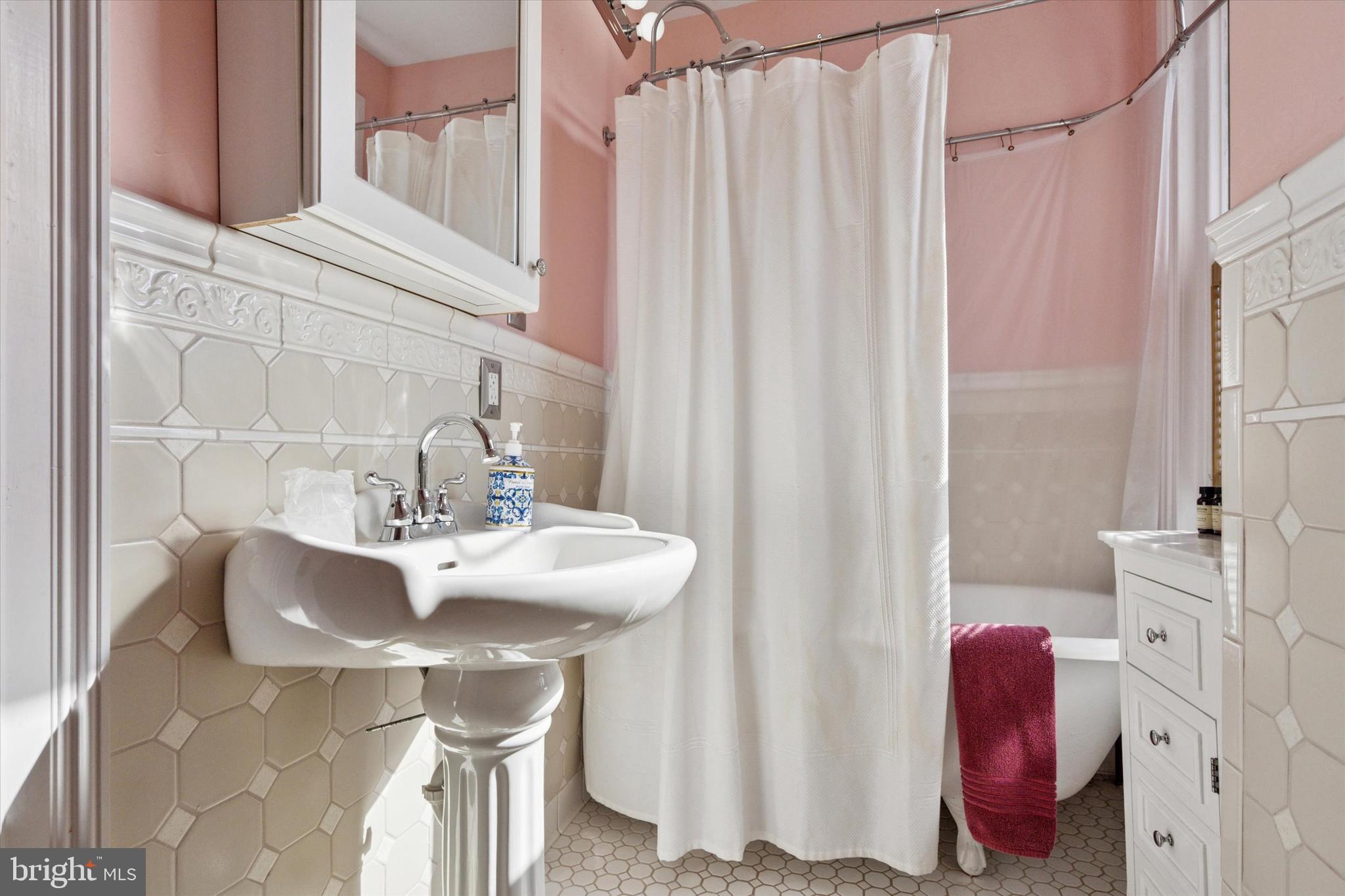 MANAYUNK - Residential