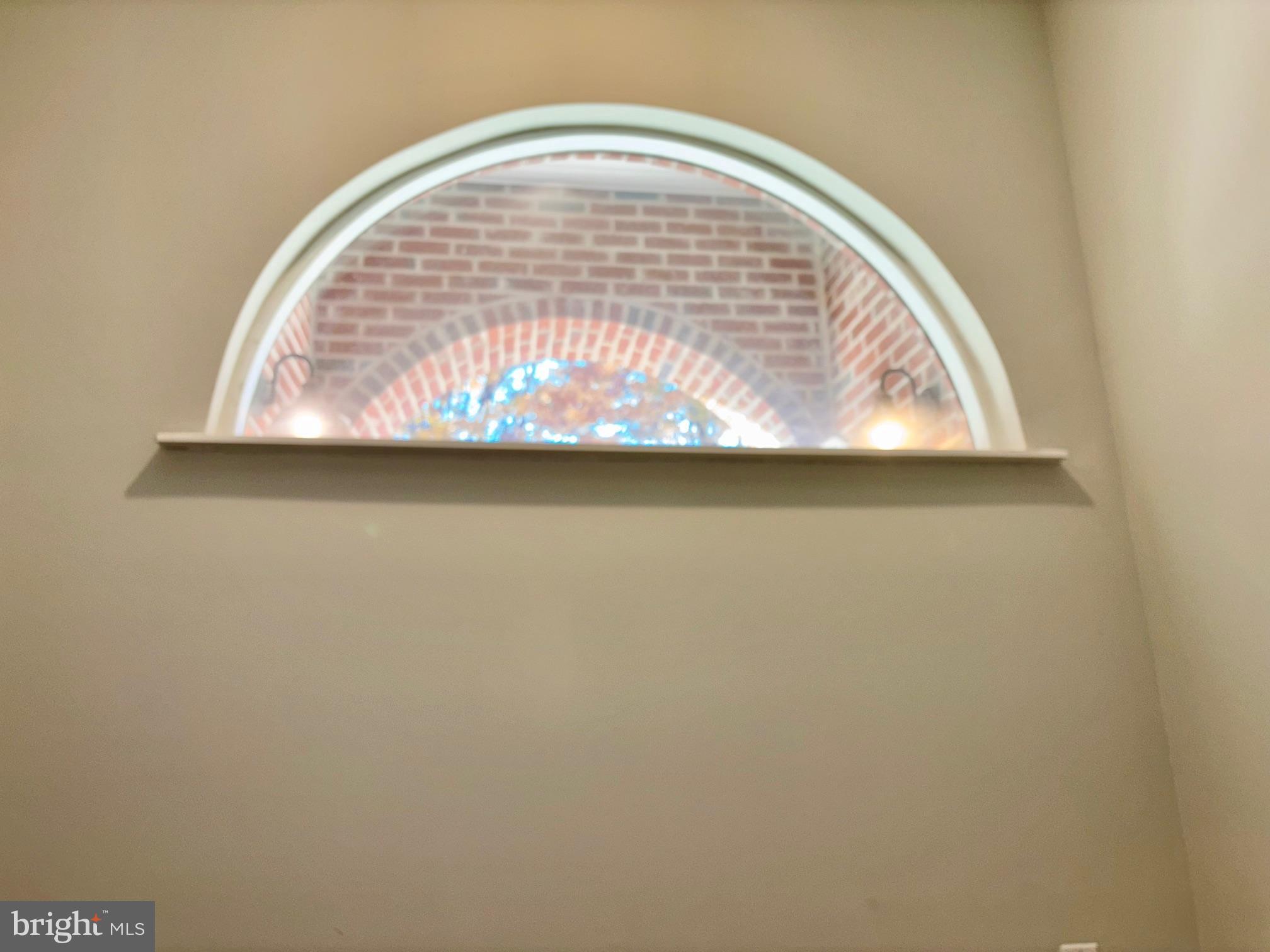 UNIVERSITY CITY - Commercial Lease