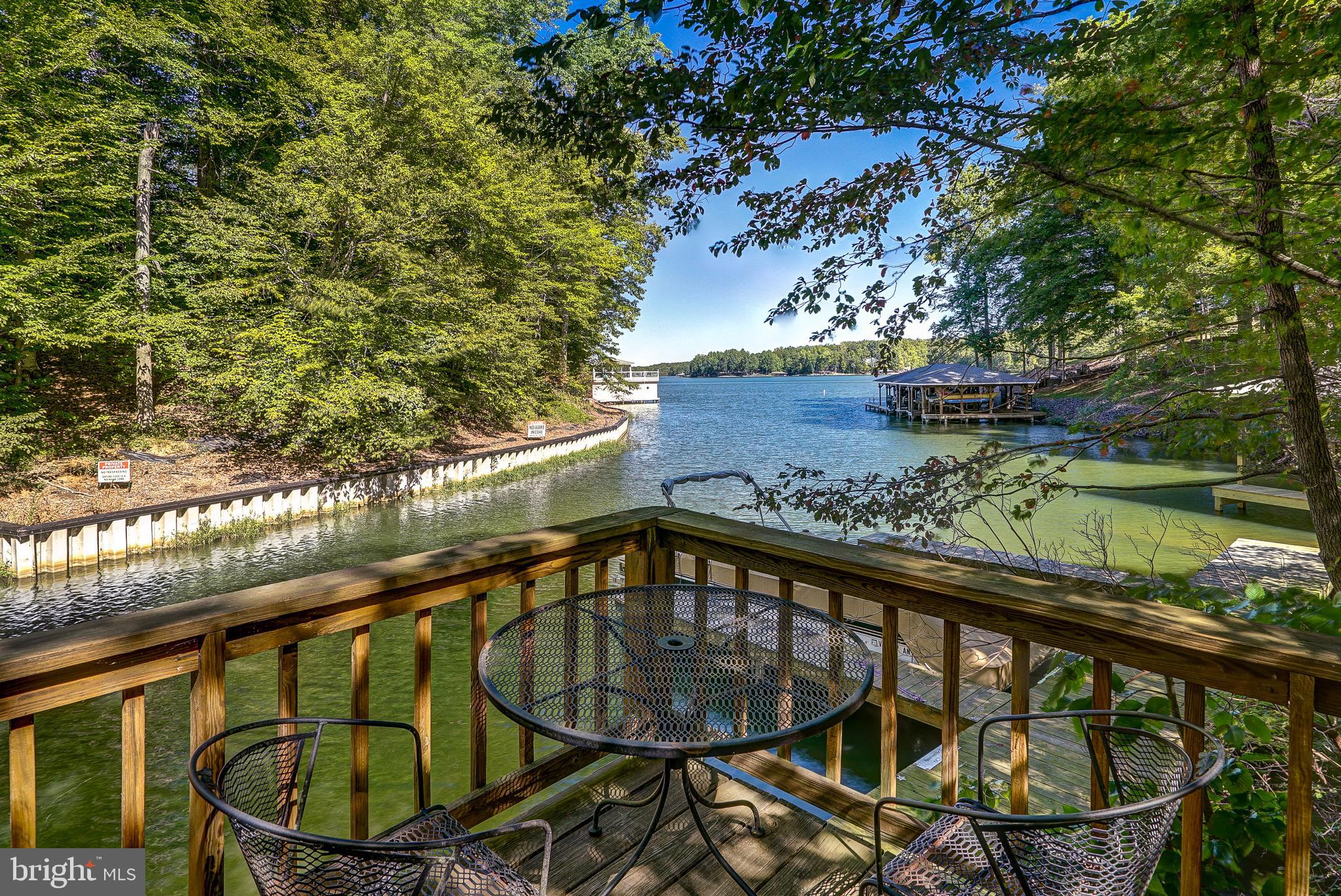 STUBBS OVERLOOK - Residential