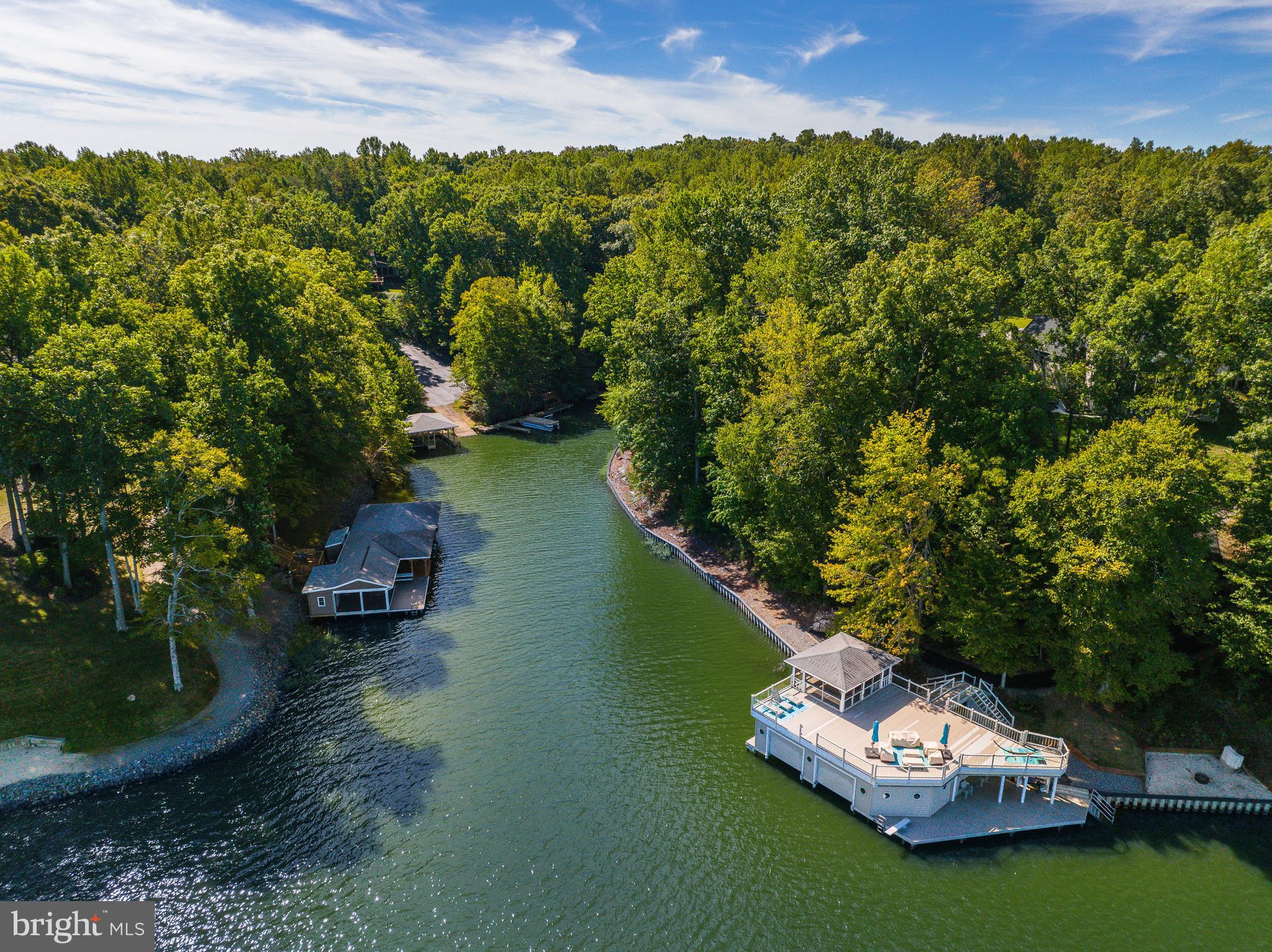 STUBBS OVERLOOK - Residential