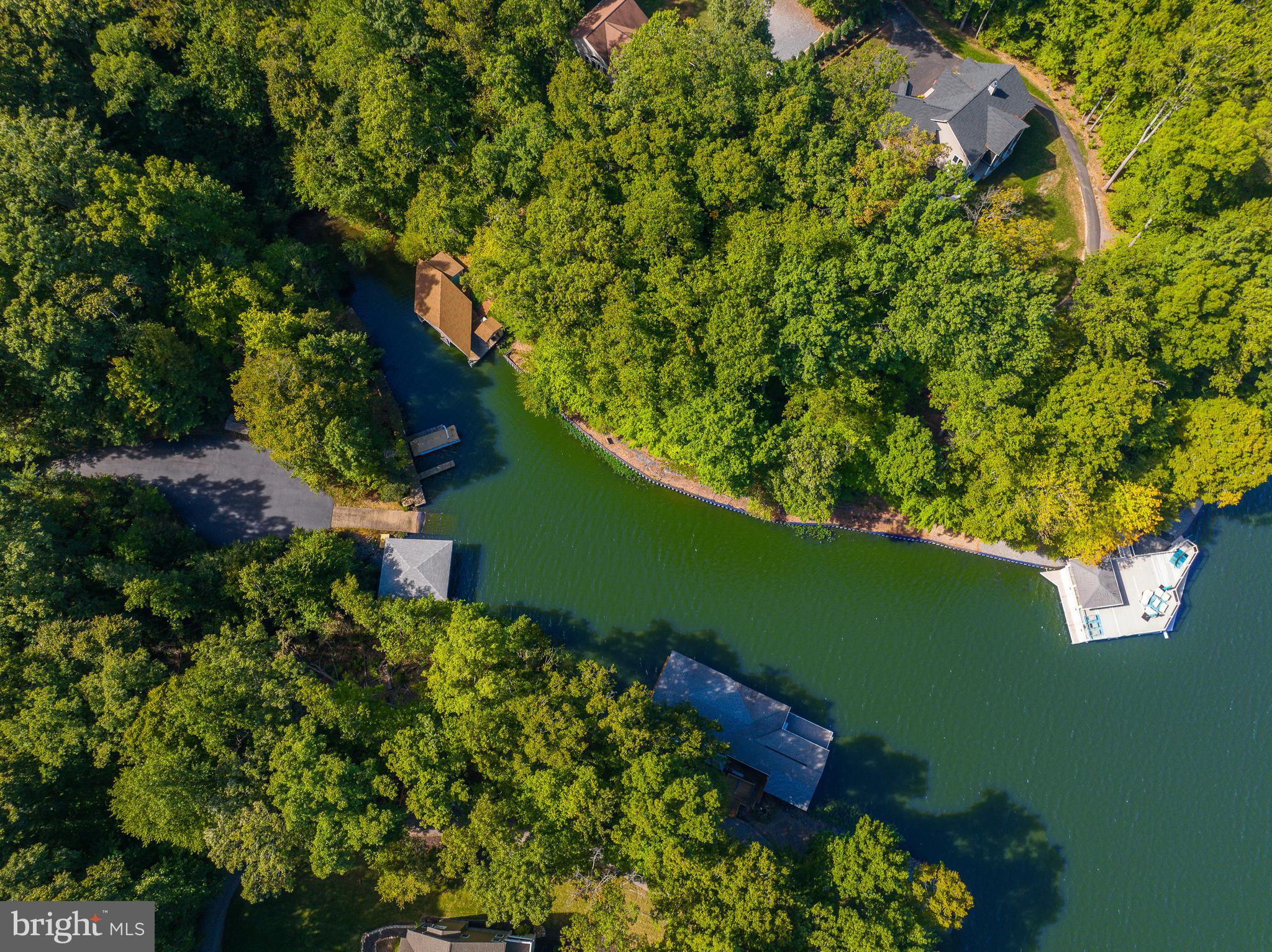 STUBBS OVERLOOK - Residential