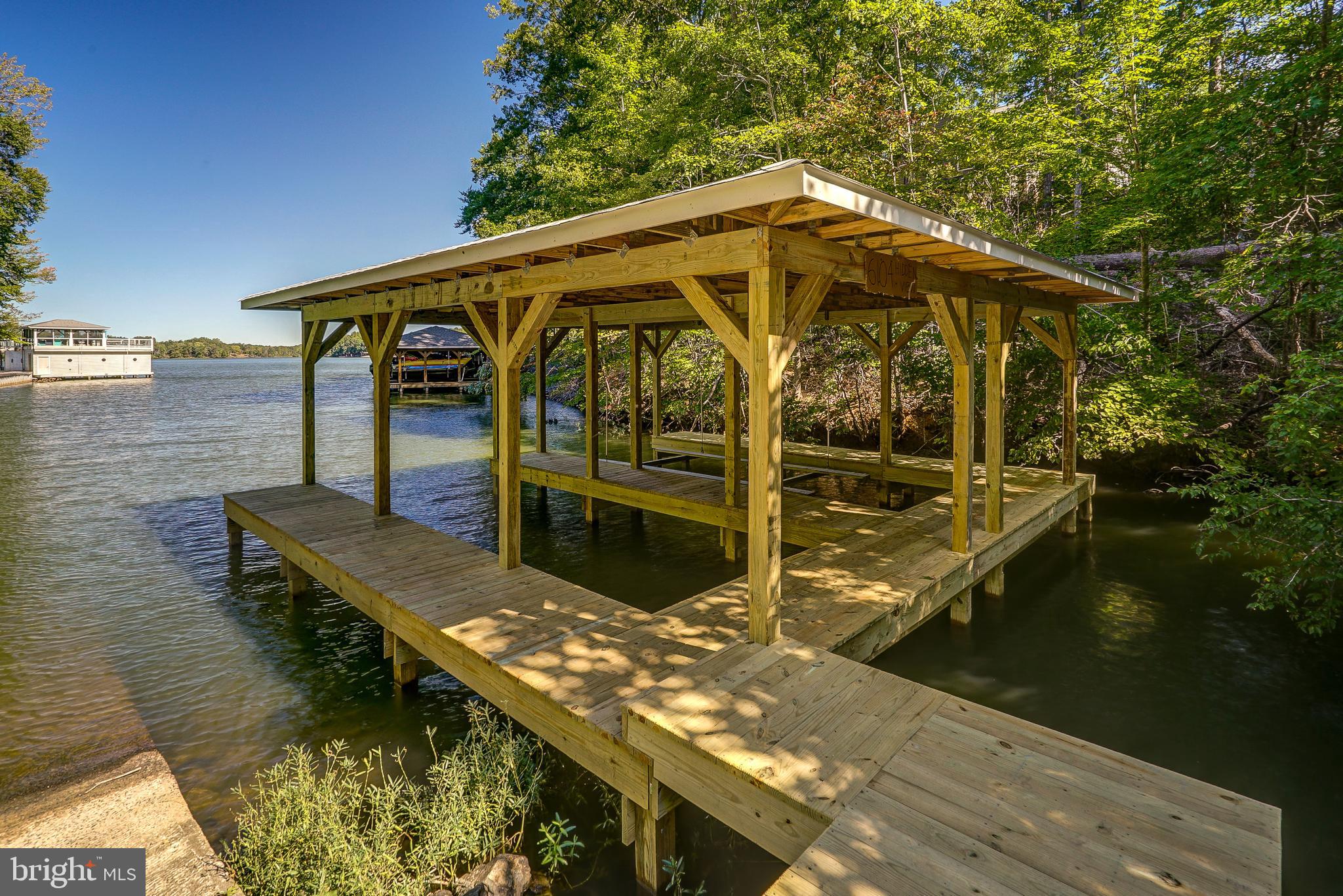STUBBS OVERLOOK - Residential