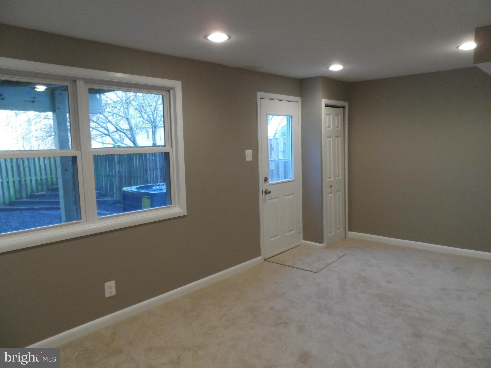 NEWINGTON FOREST - Residential