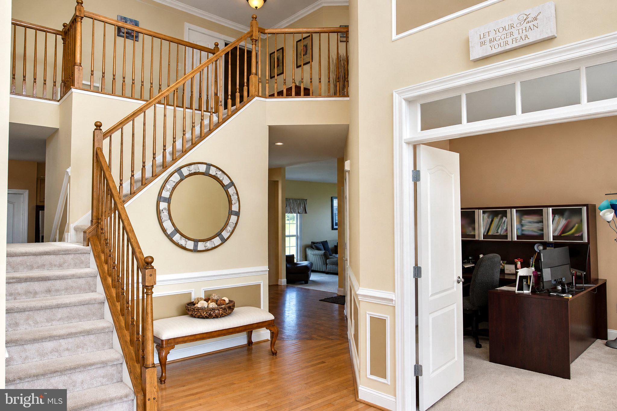 7 BRADFORD LANE