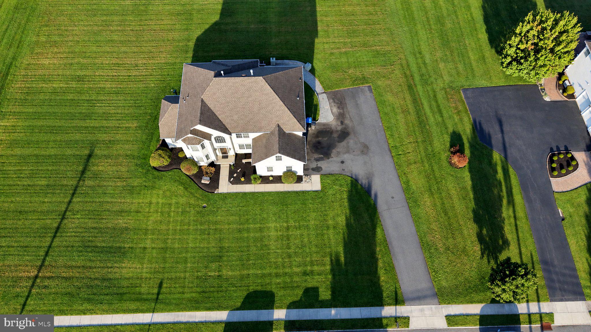 7 BRADFORD LANE