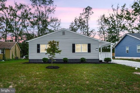 Homes For Sale - 218 Circle Lane<br/> COLONIAL BEACH, VA 22443