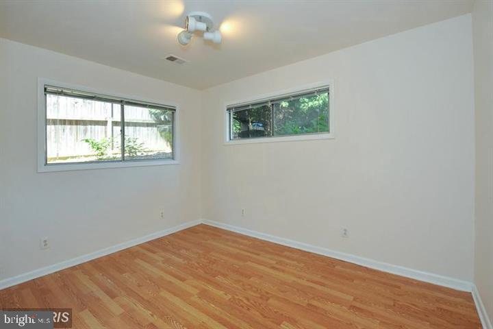 GLEN ECHO - Residential Lease