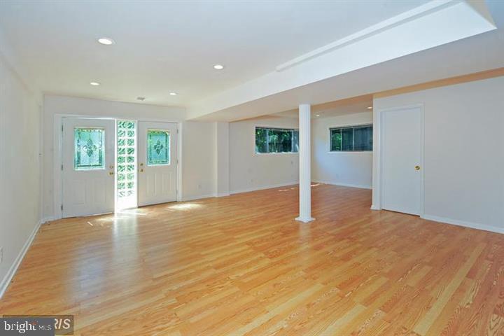 GLEN ECHO - Residential Lease