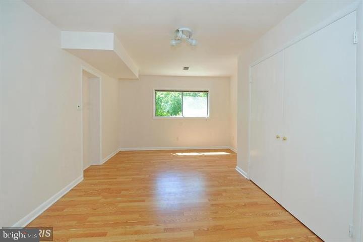 GLEN ECHO - Residential Lease