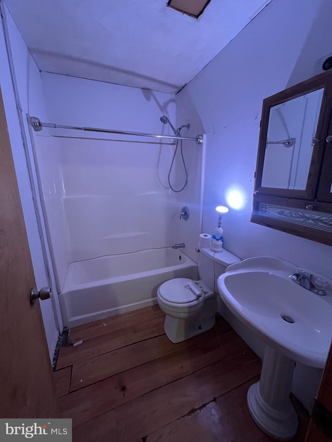 FOX GLEN - Residential