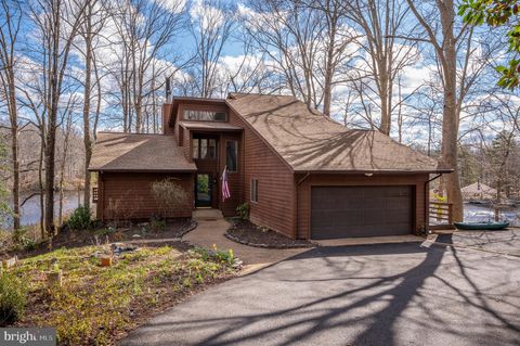 10234 ASHLAND DRIVE KING GEORGE VA 22485