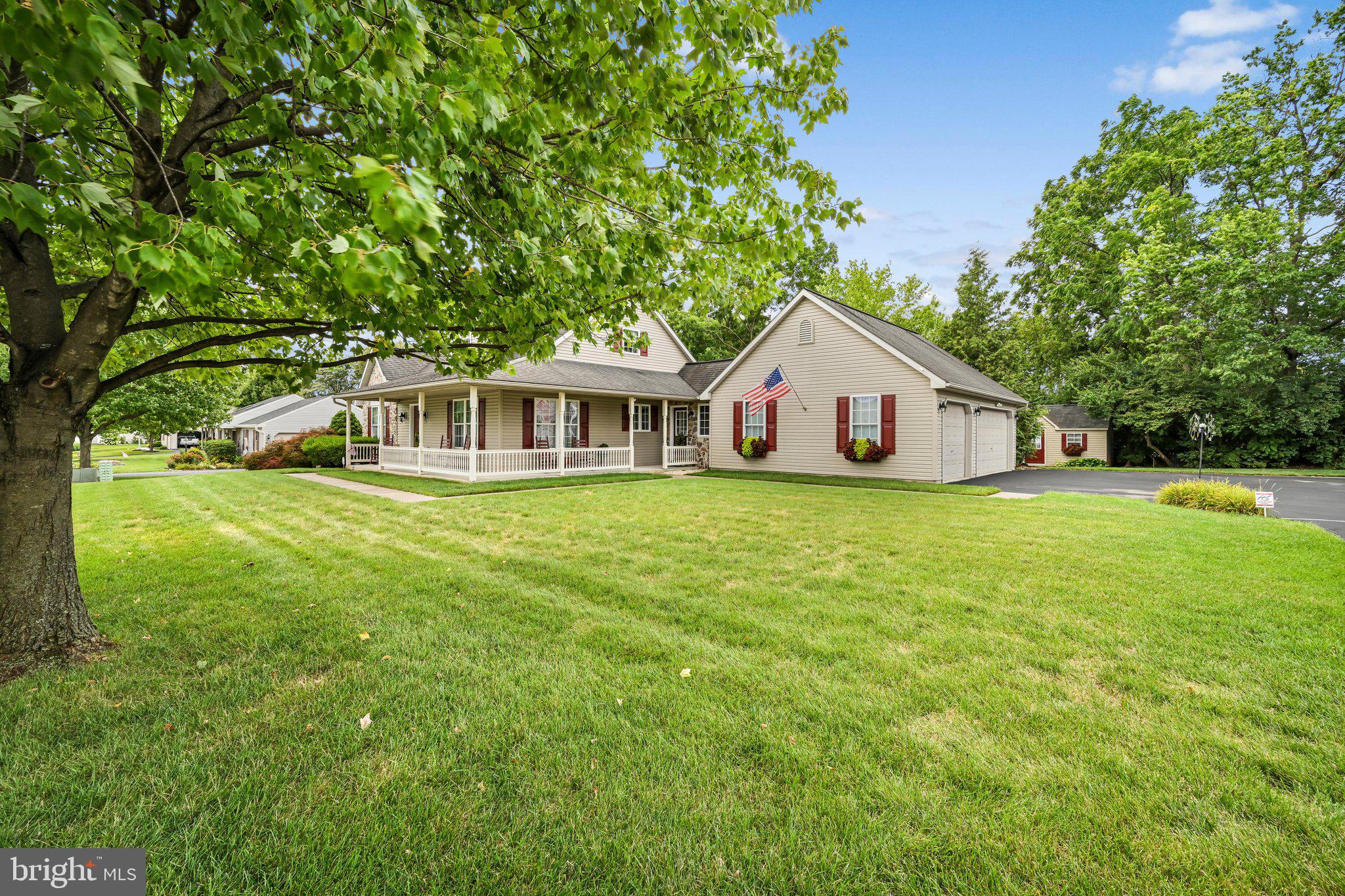 1374 CLEARVIEW DRIVE