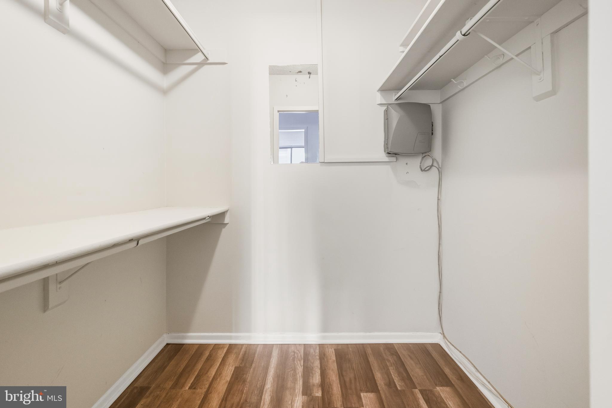 SKYLINE PLAZA - Residential