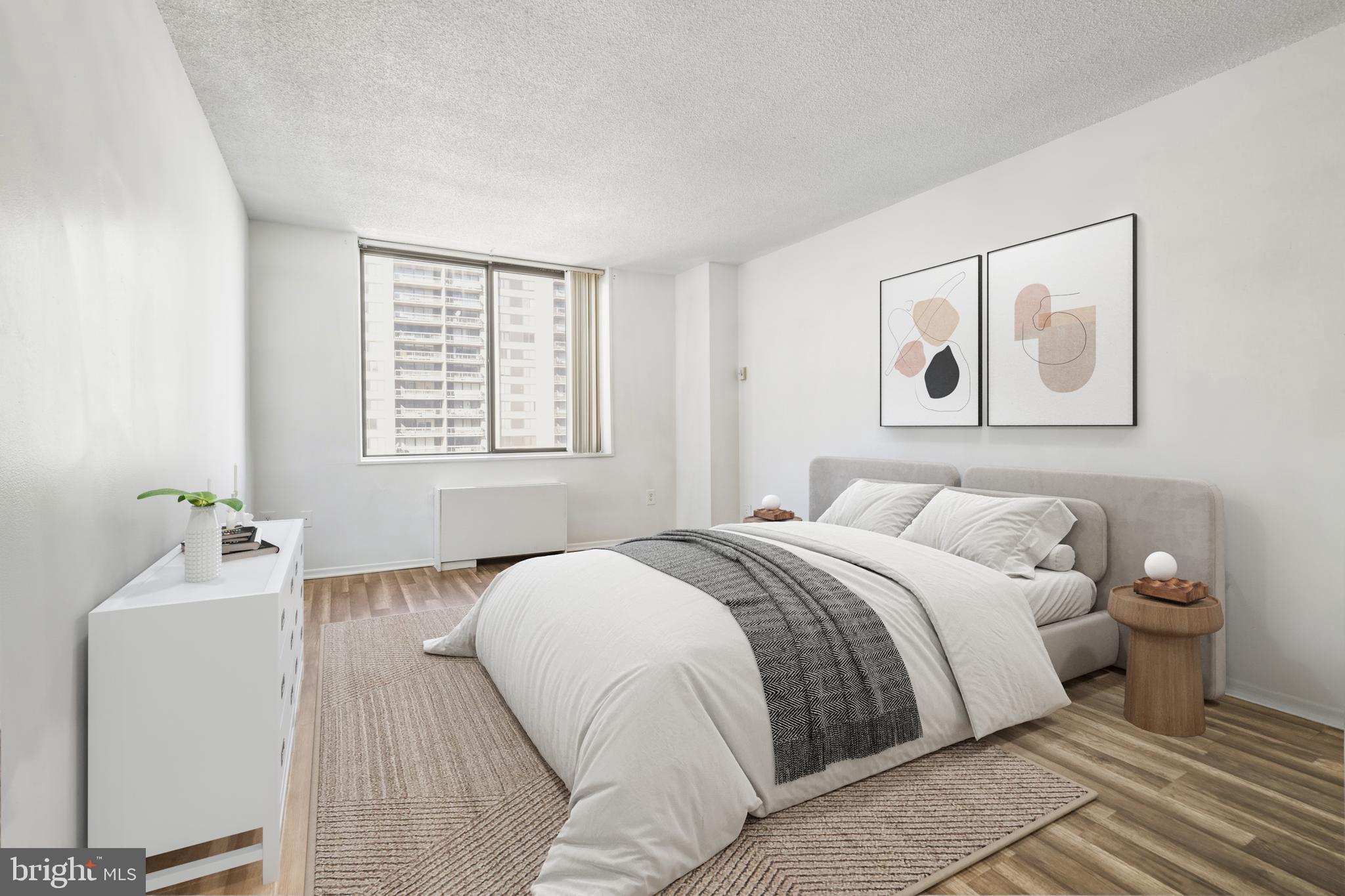 SKYLINE PLAZA - Residential