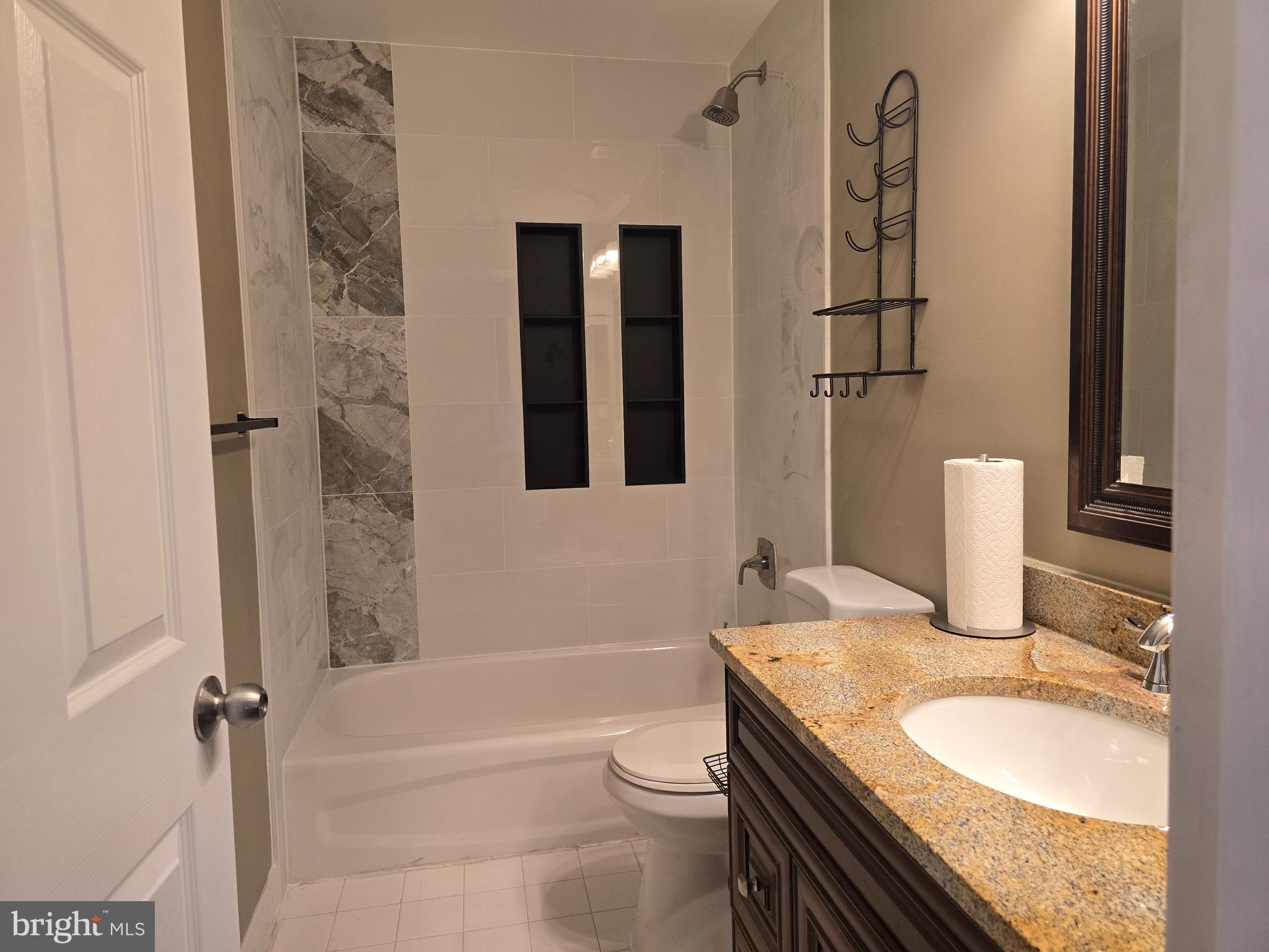 GLENSHIRE ESTATES - Residential