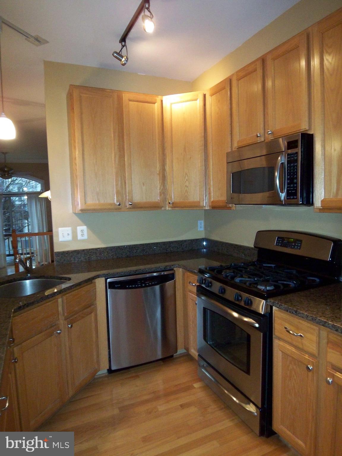 SUMMERS GROVE - Residential Lease