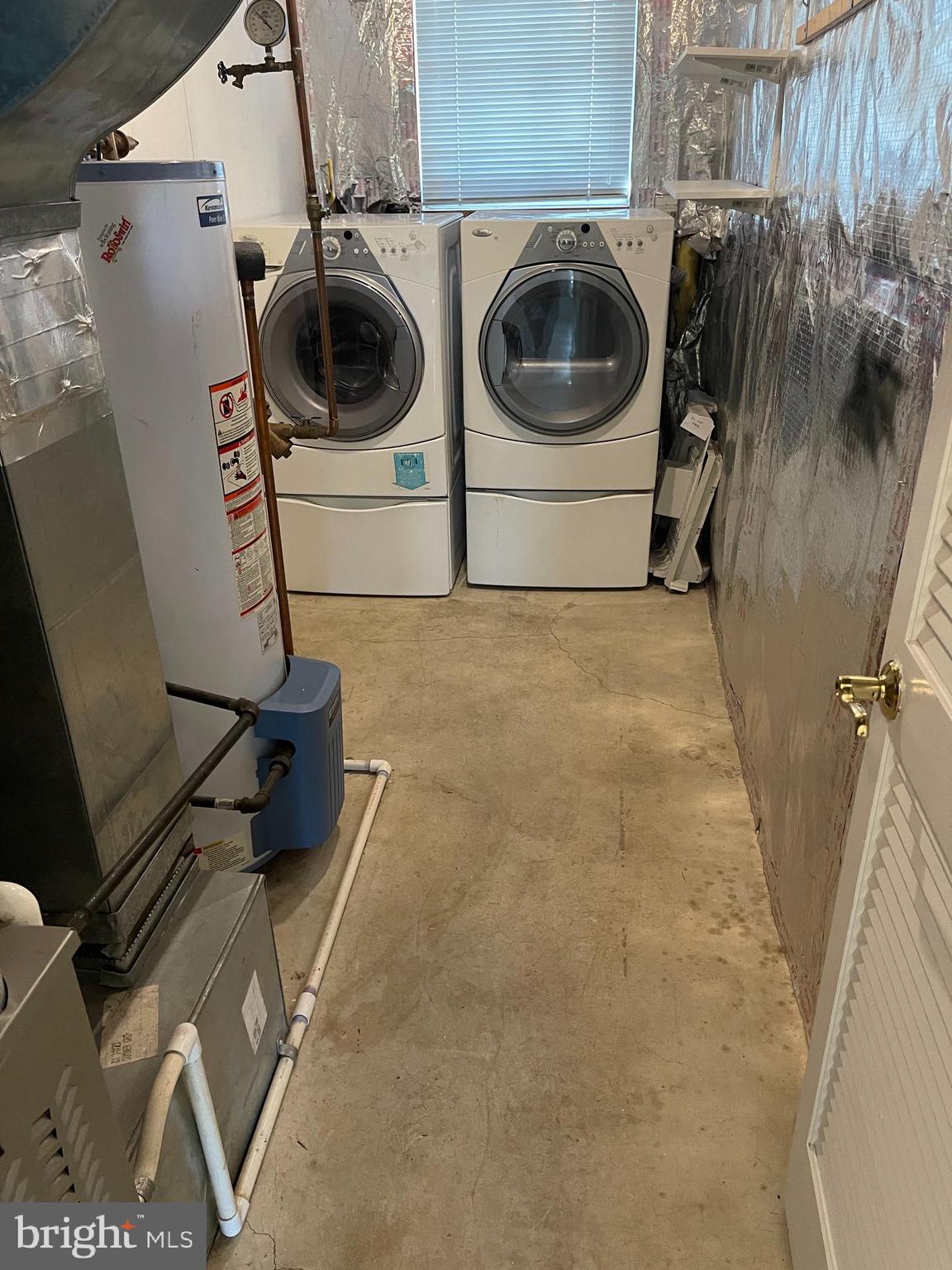 SUMMERS GROVE - Residential Lease