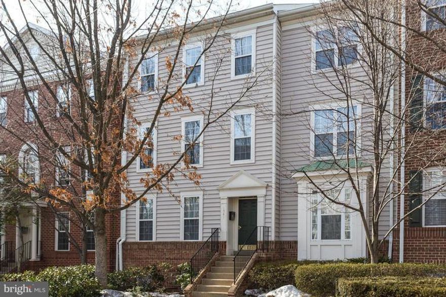 Beautiful 2 level condo  within a short distance to sliver line metro station in Tysons. 2 bedrooms and 2 bathrooms, nice kitchen with family room of kitchen, 2 sided fireplace in living and Dining,  balcony of kitchen. SS appliances, granite countertops in kitchen. hardwood floors on main level. close to all shops and restaurants. available immediately.