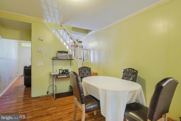 WASHINGTON VILLAGE - Residential Lease