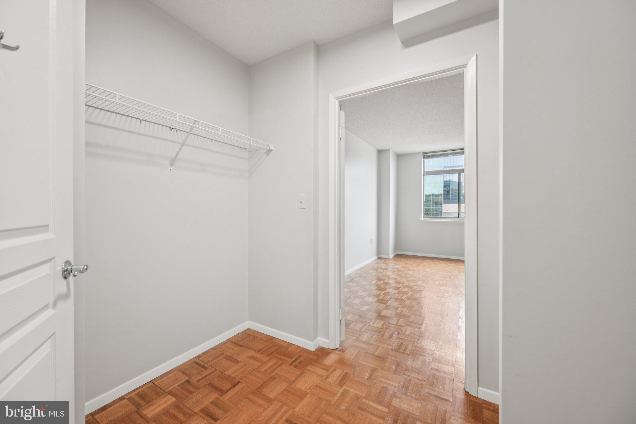 DOWNTOWN BETHESDA - Residential