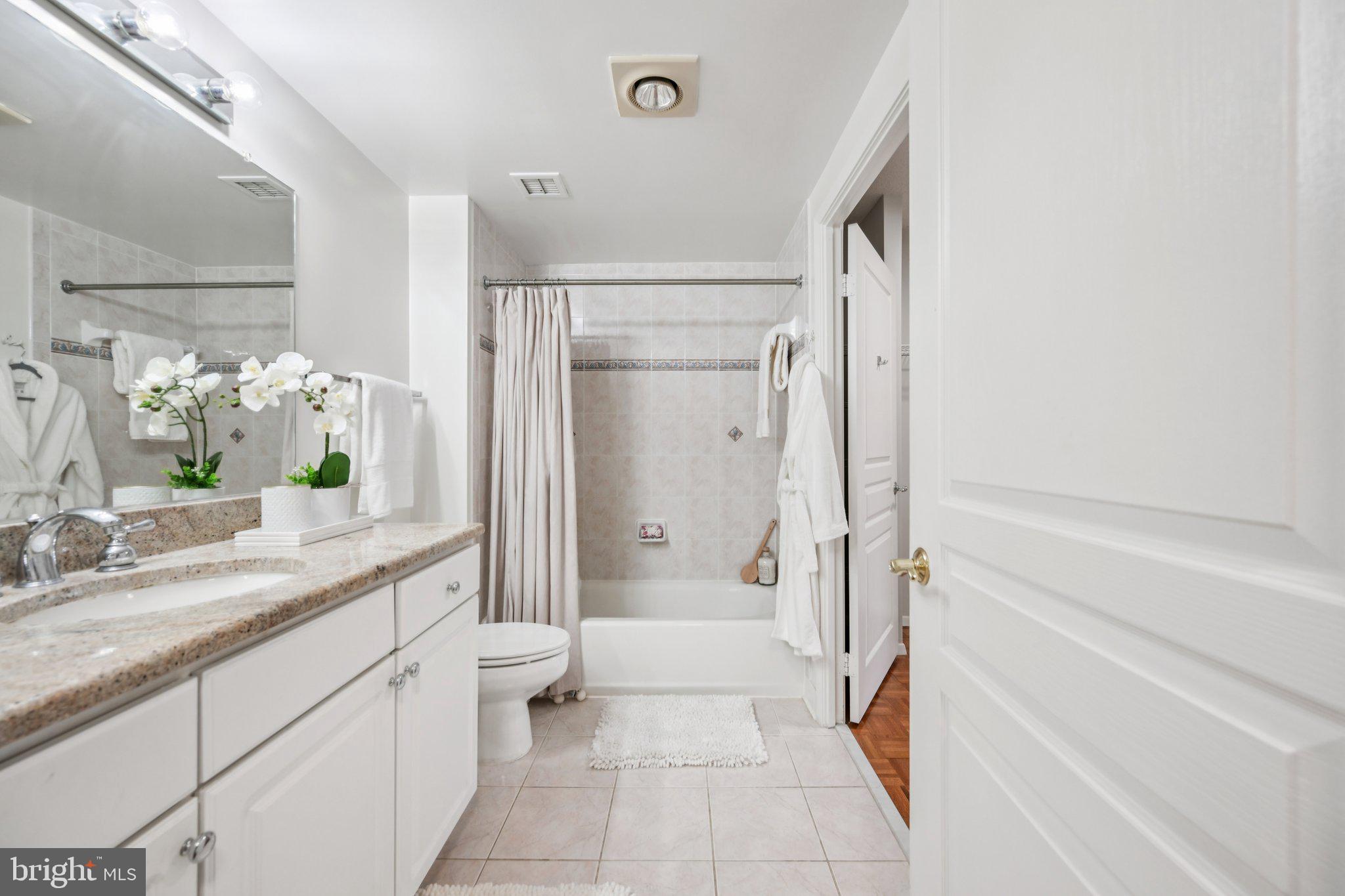 DOWNTOWN BETHESDA - Residential