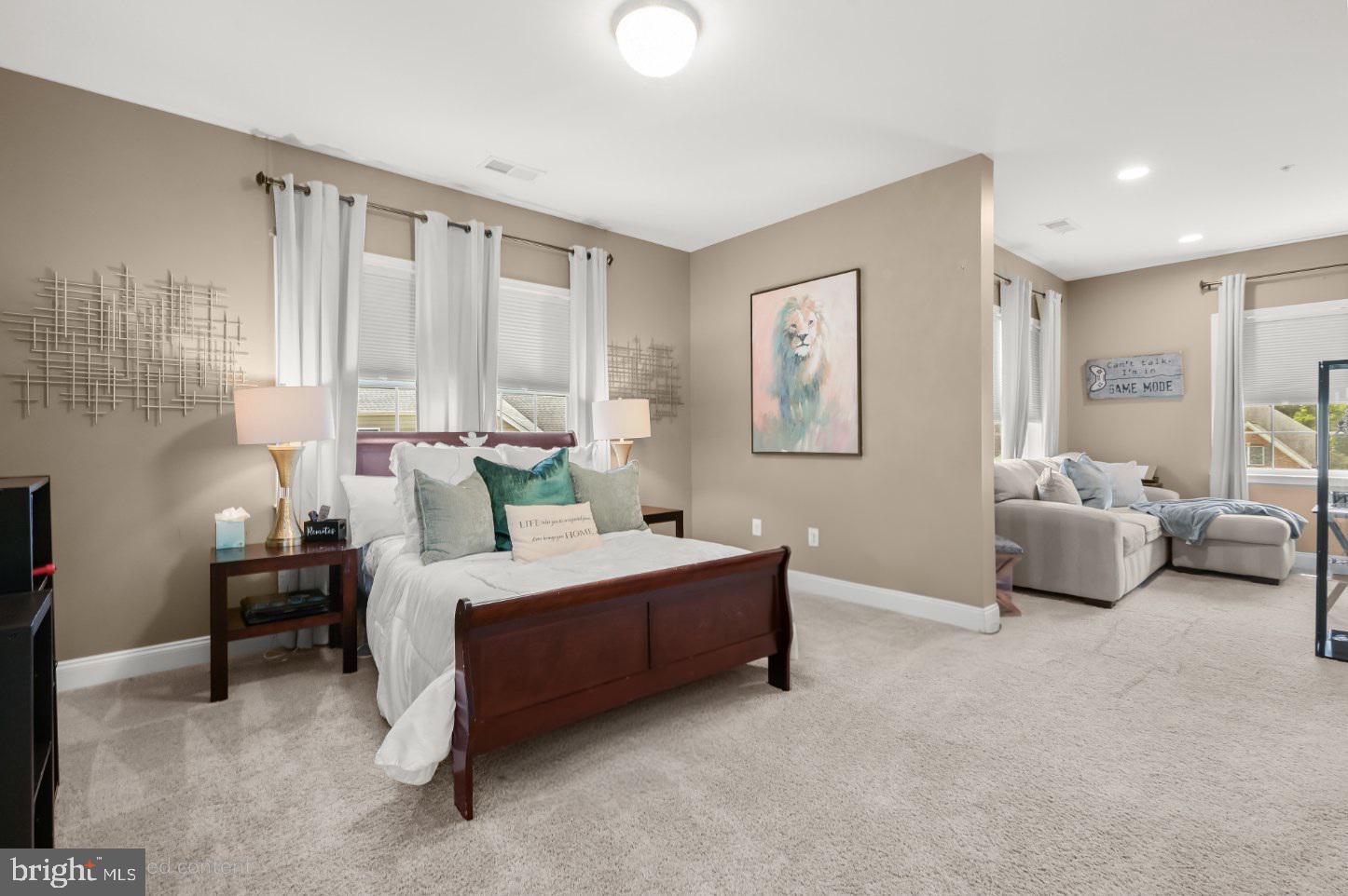 OAK CREEK - Residential