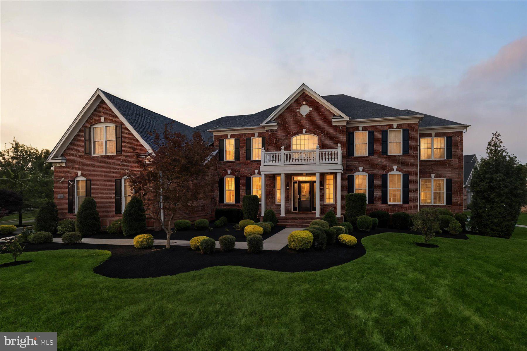 OAK CREEK - Residential