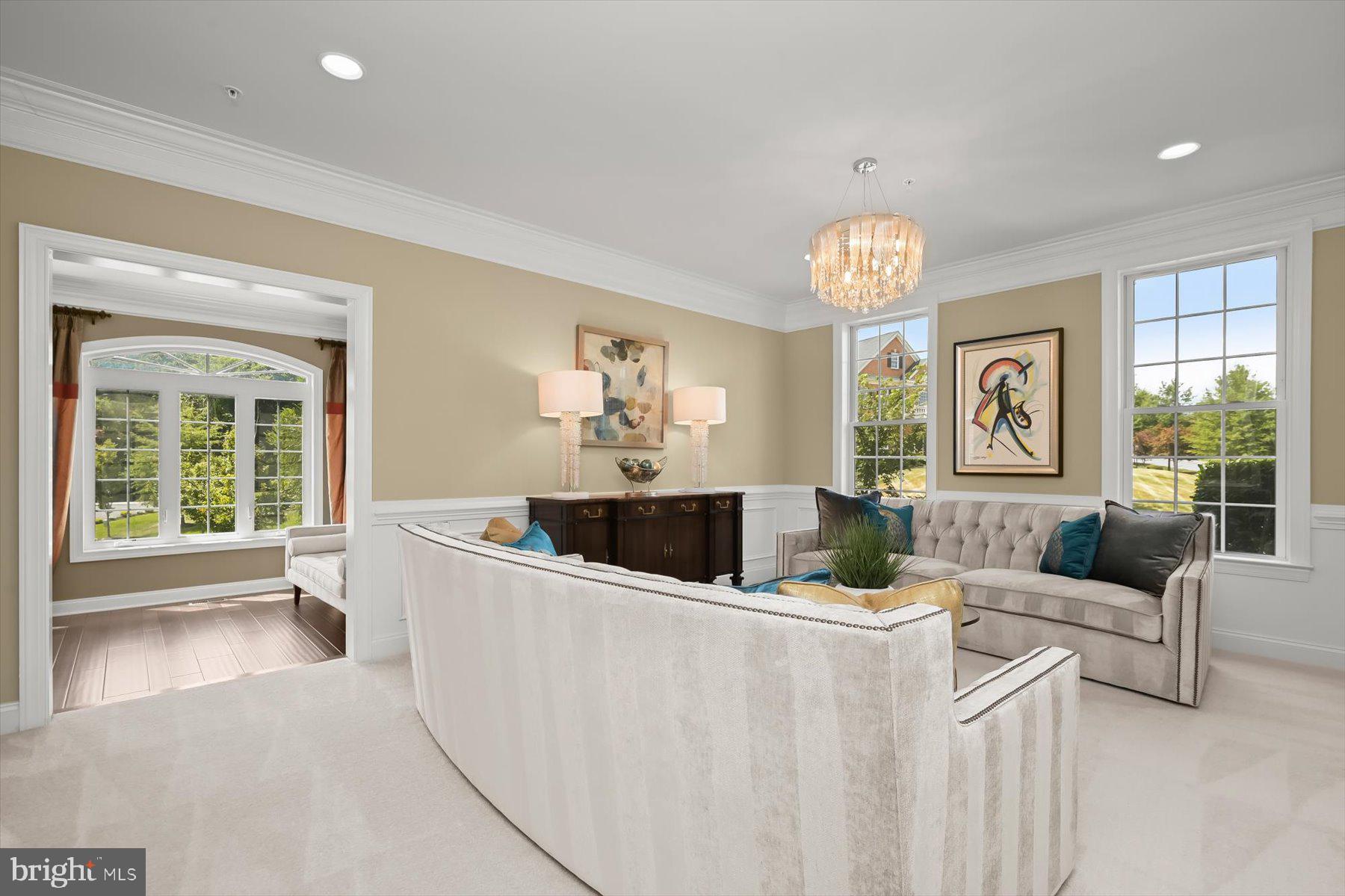 OAK CREEK - Residential