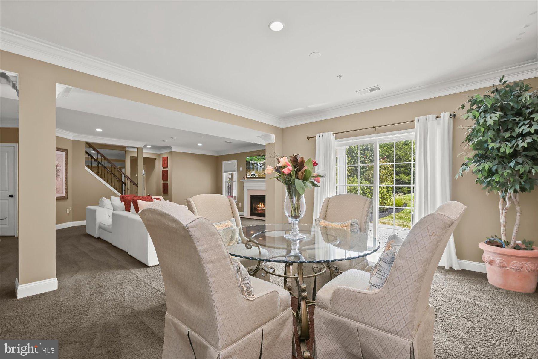 OAK CREEK - Residential