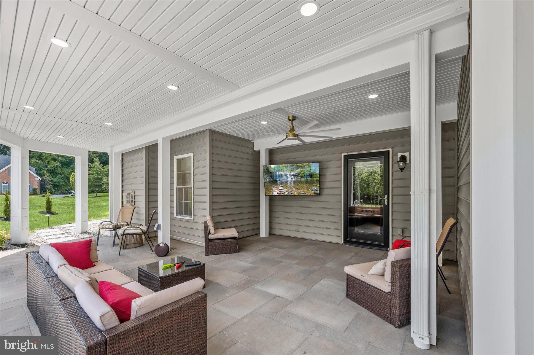 OAK CREEK - Residential