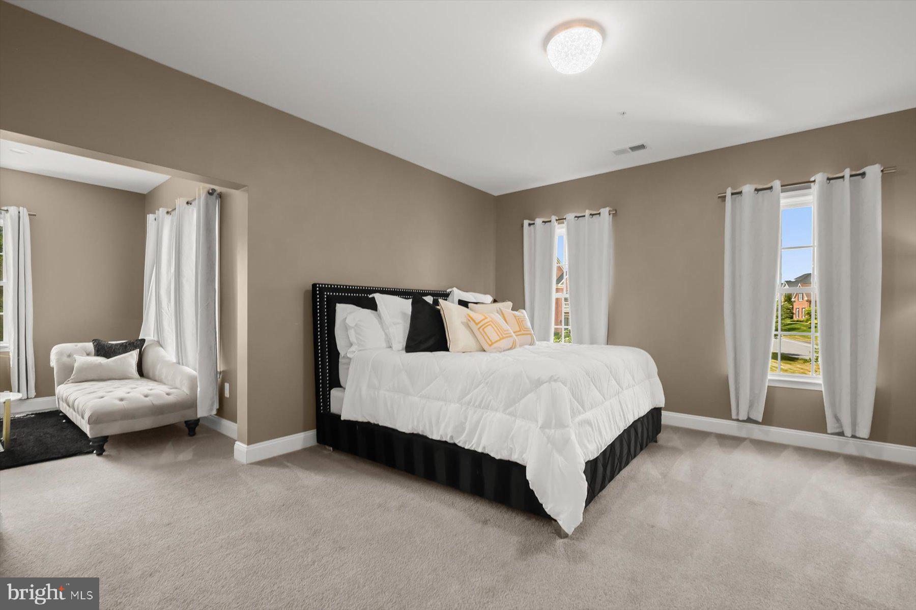 OAK CREEK - Residential