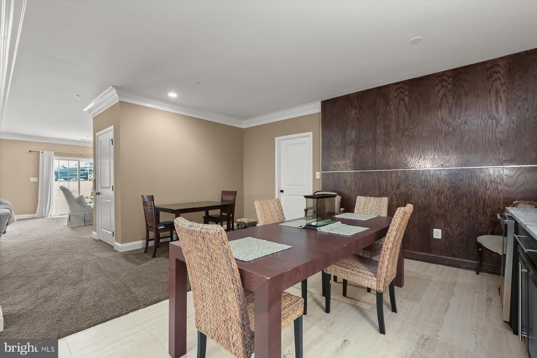 OAK CREEK - Residential