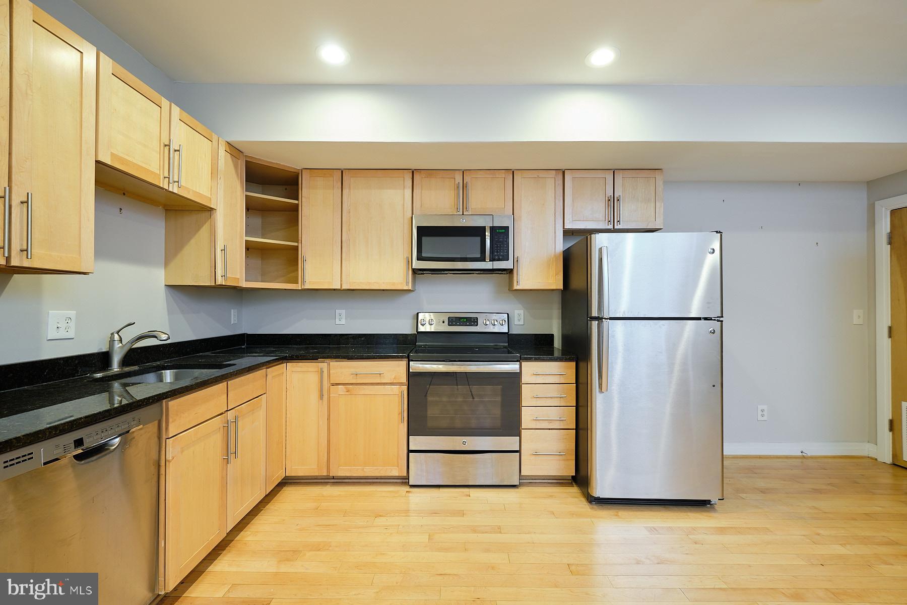5551 ILLINOIS AVENUE NW 102