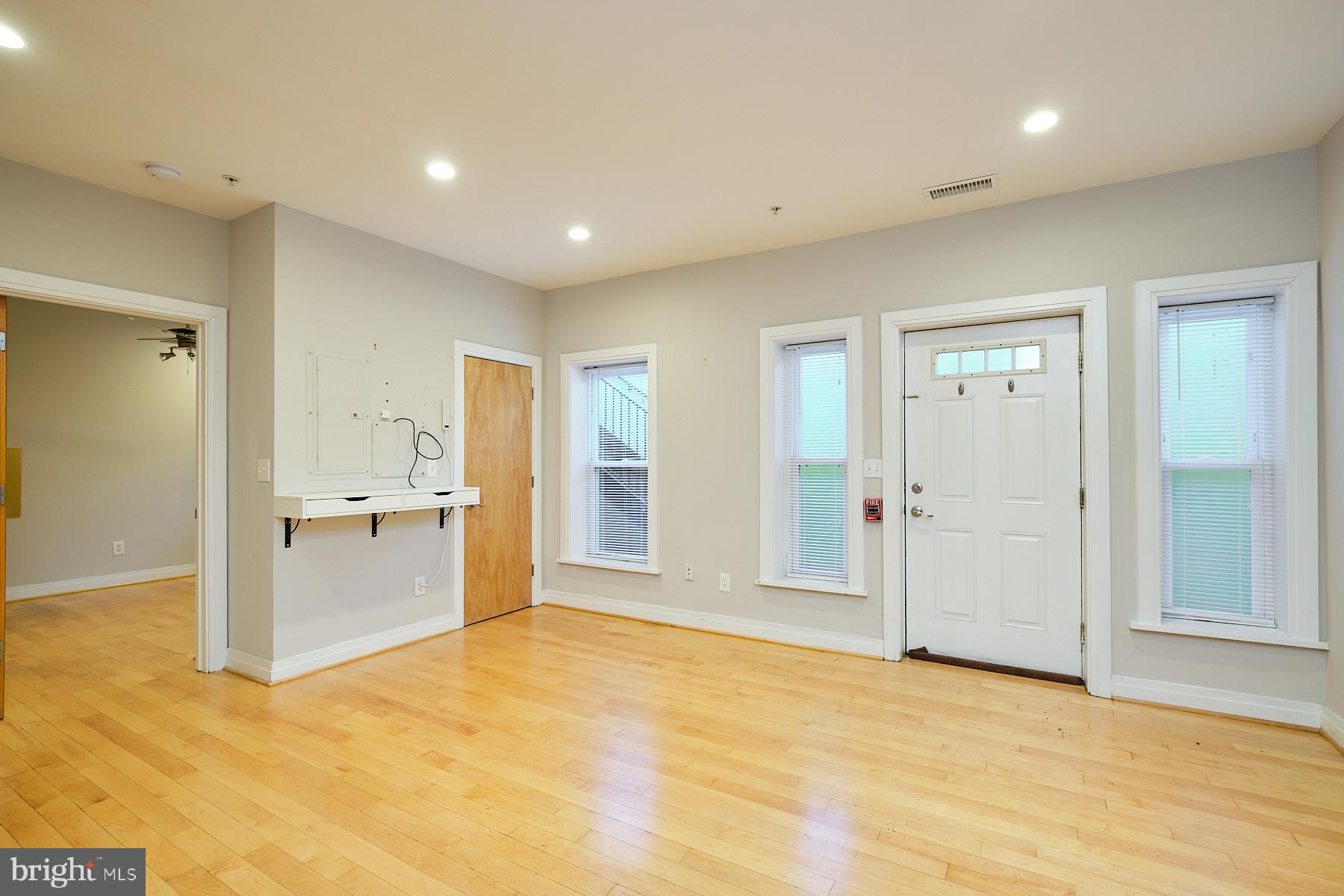 5551 ILLINOIS AVENUE NW 102