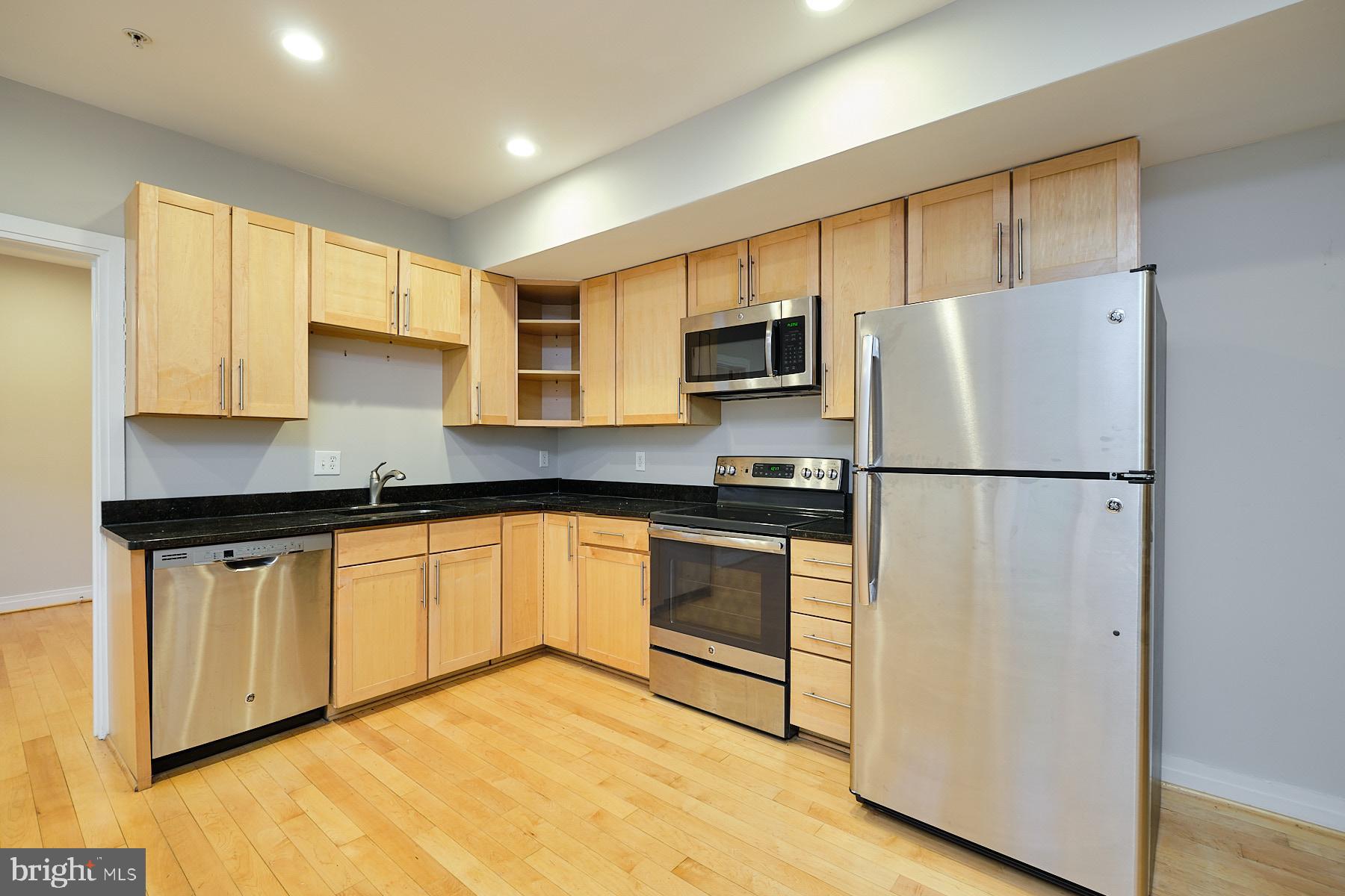 5551 ILLINOIS AVENUE NW 102