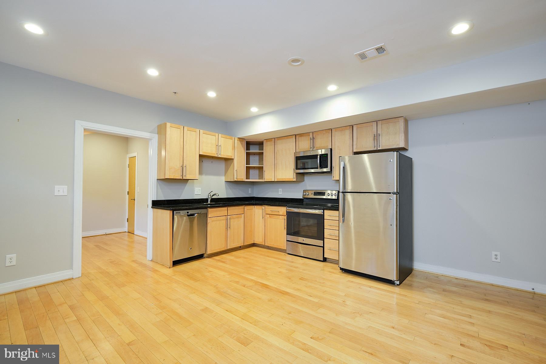 5551 ILLINOIS AVENUE NW 102