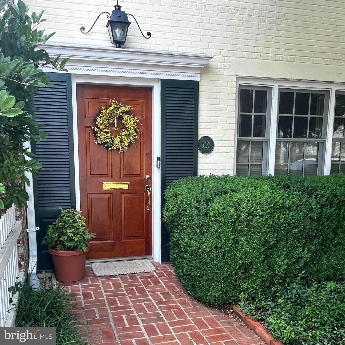 507 S ROYAL STREET