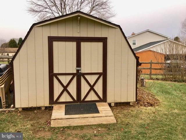 COOL SPRINGS - Residential