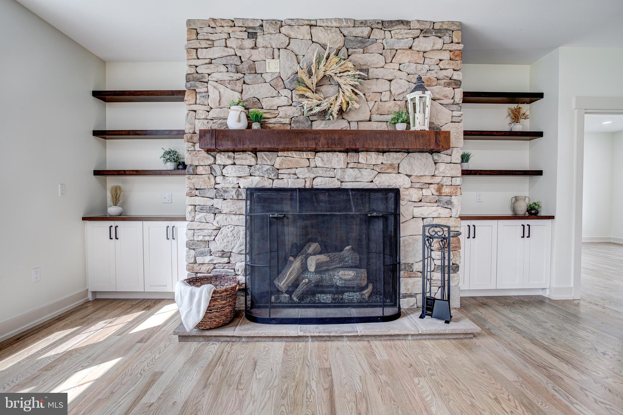 STEARNS CROSSING - Residential