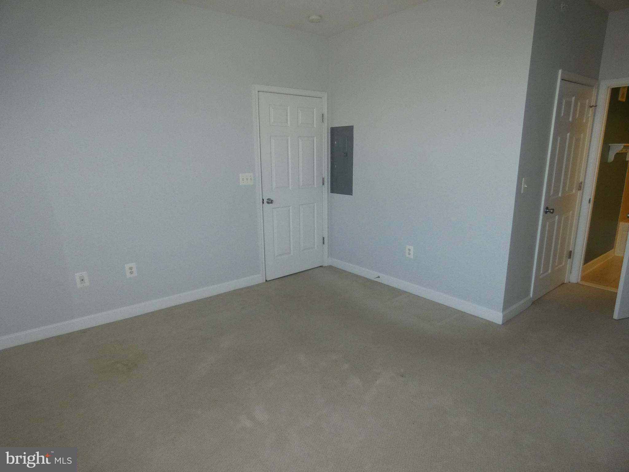 COBBLESTONE SQUARE - Residential Lease