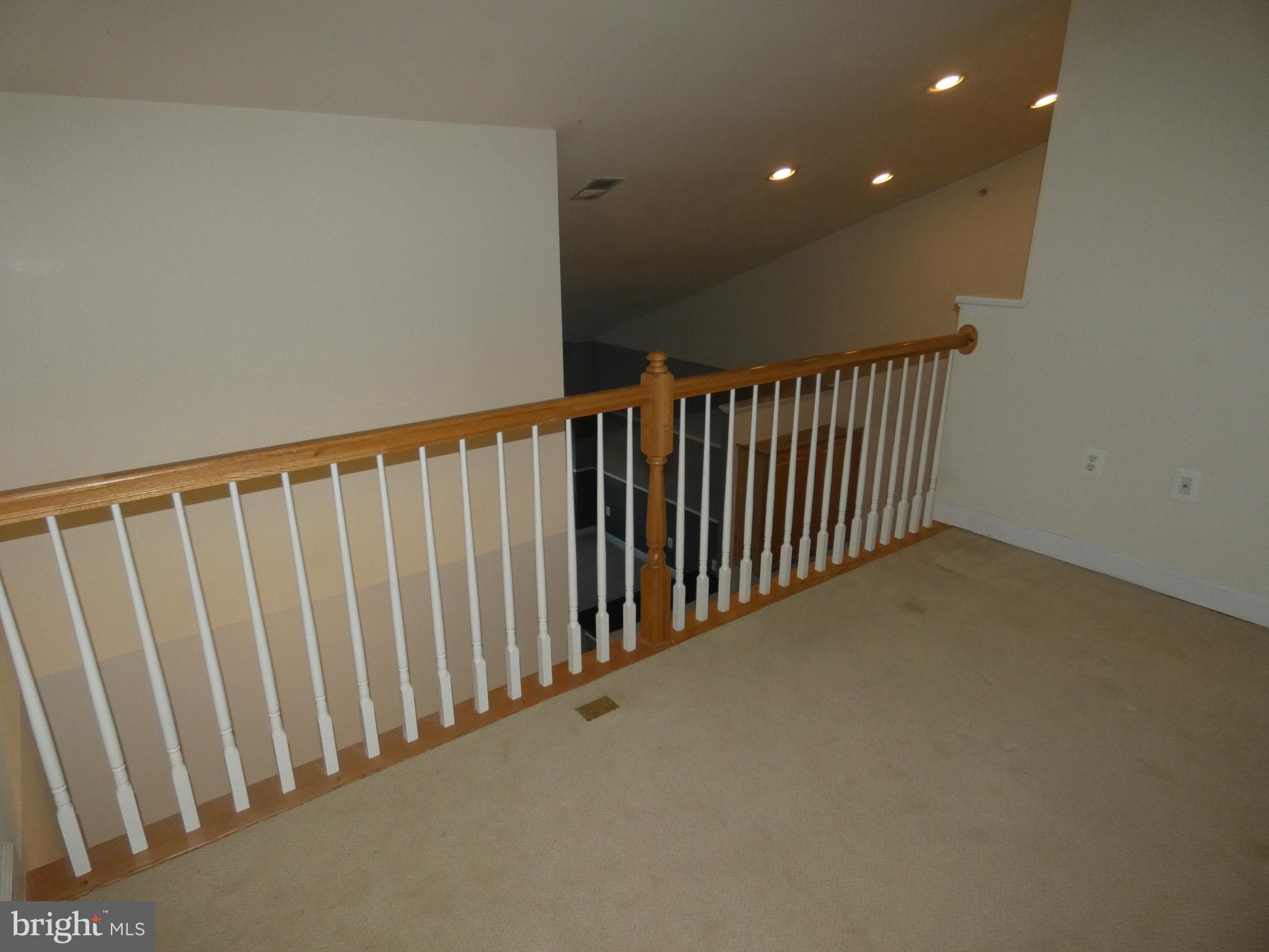 COBBLESTONE SQUARE - Residential Lease