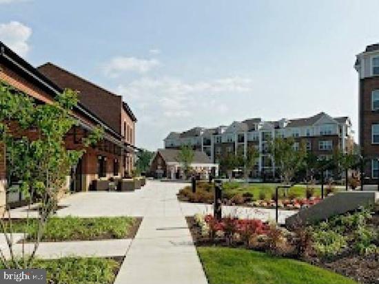 COBBLESTONE SQUARE - Residential Lease