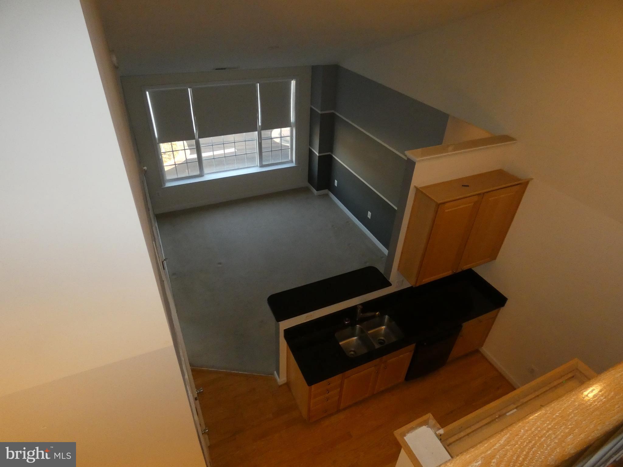 COBBLESTONE SQUARE - Residential Lease