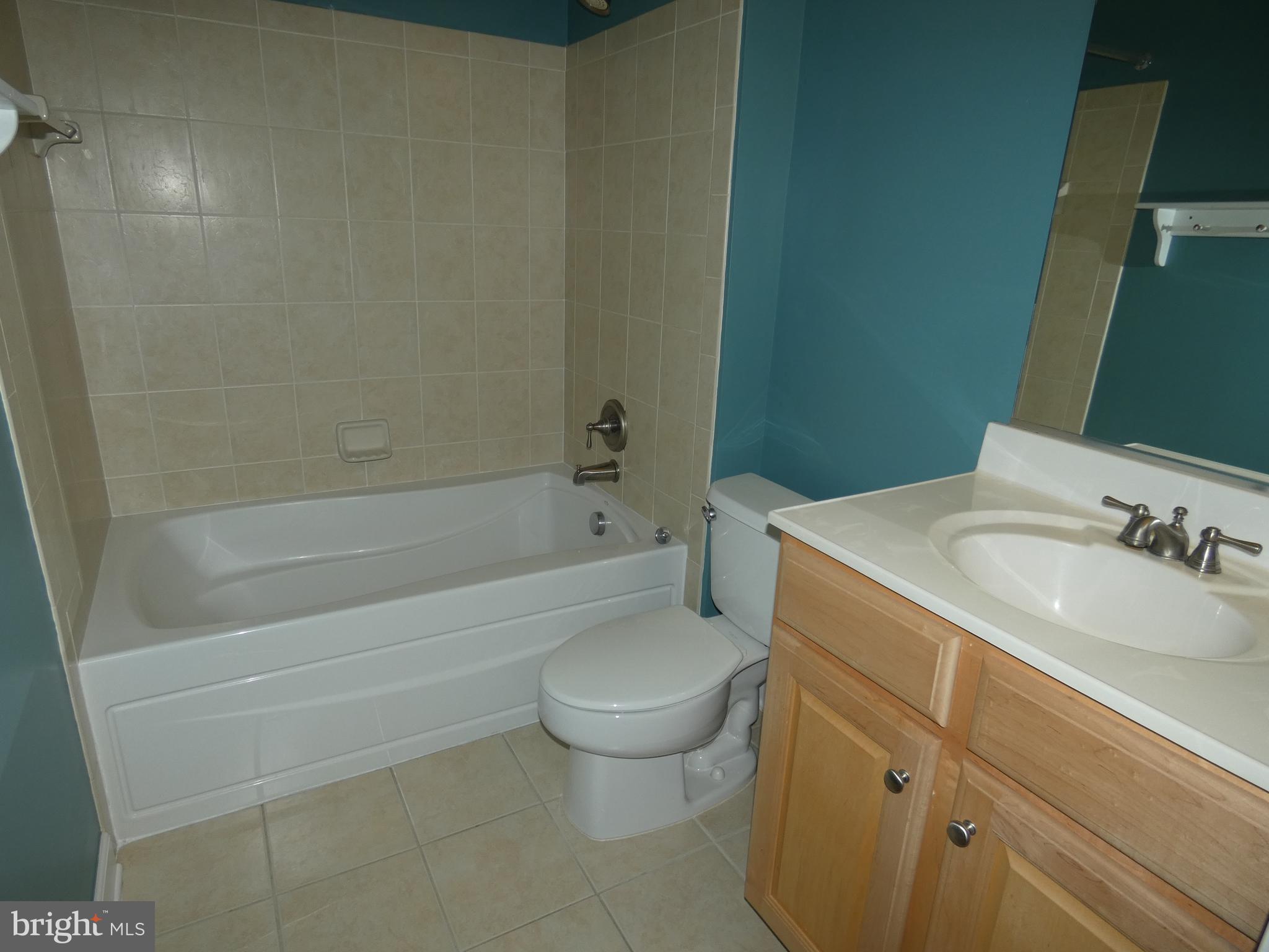 COBBLESTONE SQUARE - Residential Lease